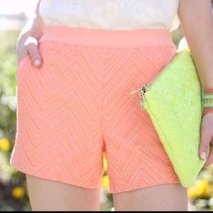 Skies are blue coral lace front shorts NWOT